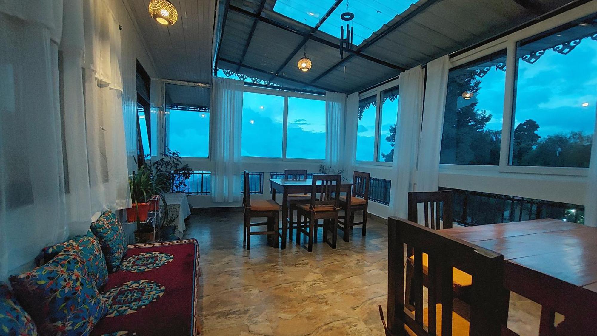 Indivar Homestay Νταρτζίλινγκ Εξωτερικό φωτογραφία