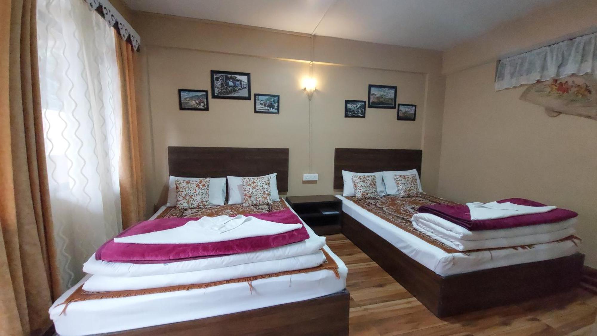 Indivar Homestay Νταρτζίλινγκ Εξωτερικό φωτογραφία